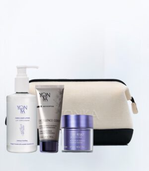 Yon-ka anti-age giftset in luxe toilettas.